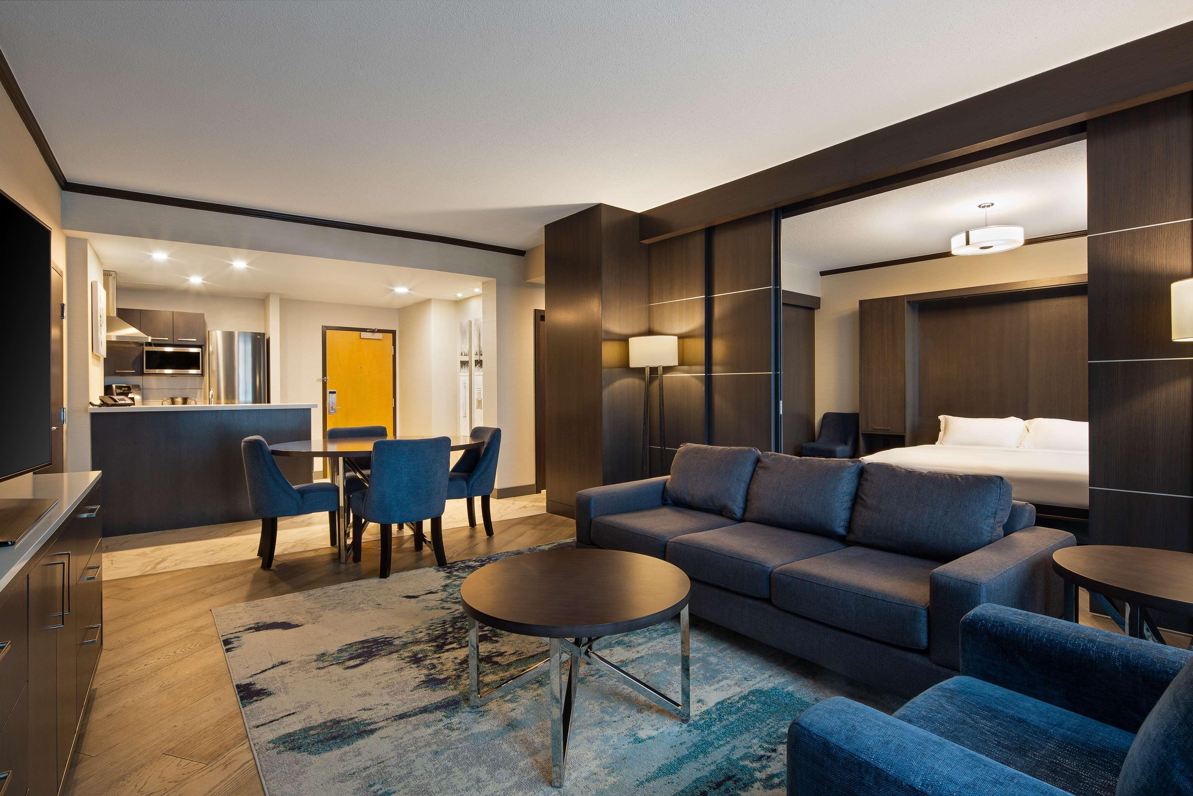 בורנבי Hilton Vancouver Metrotown מראה חיצוני תמונה
