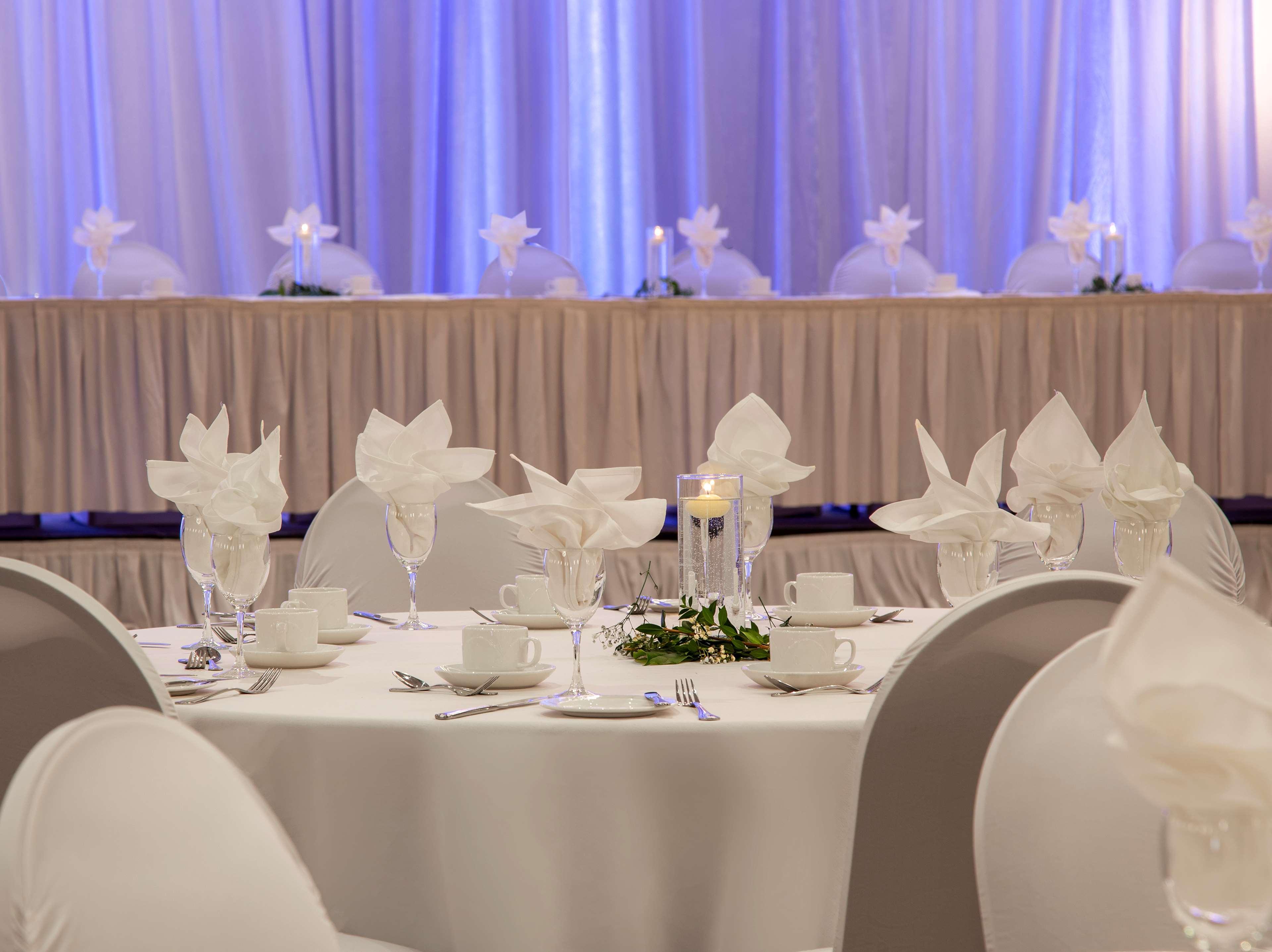 בורנבי Hilton Vancouver Metrotown מראה חיצוני תמונה