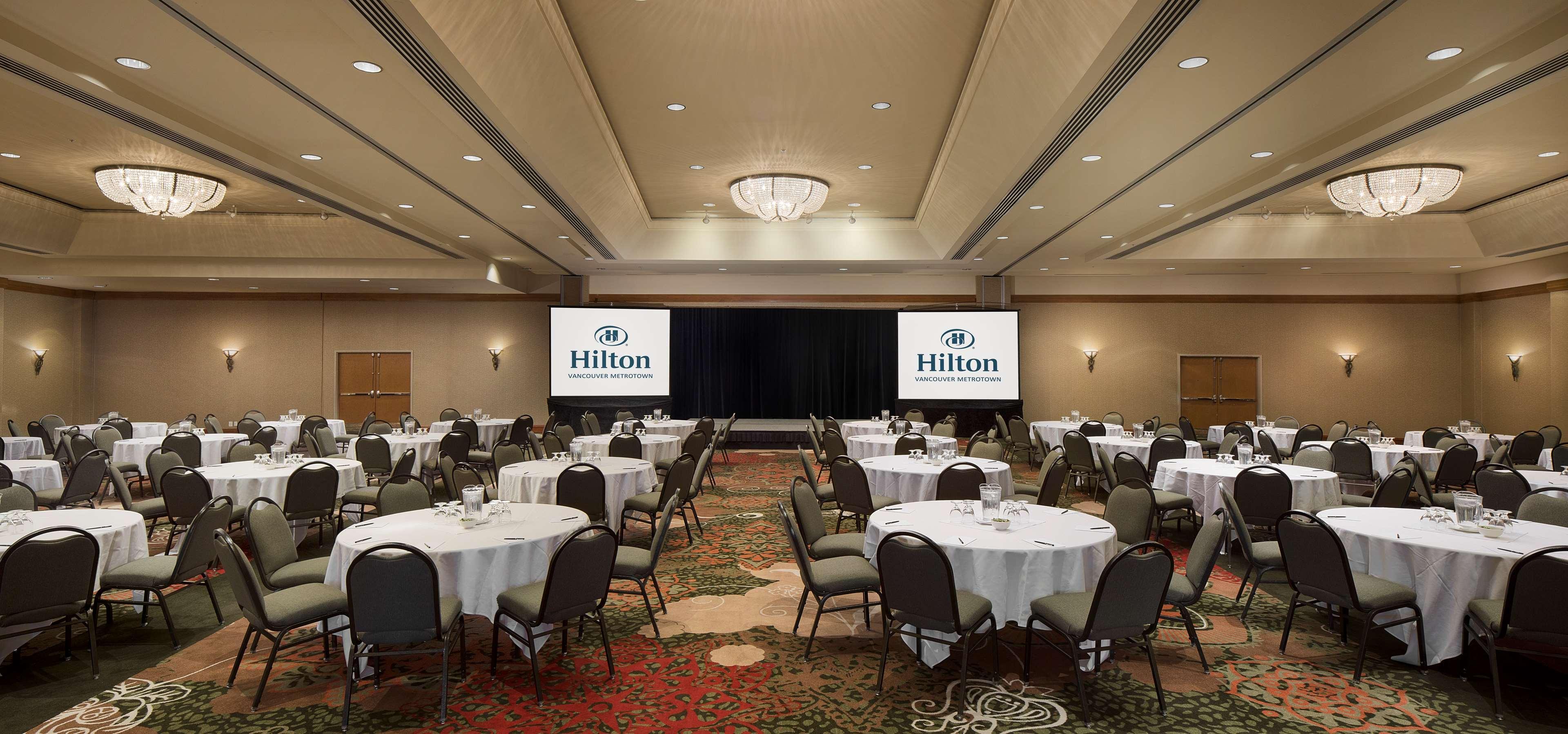 בורנבי Hilton Vancouver Metrotown מראה חיצוני תמונה