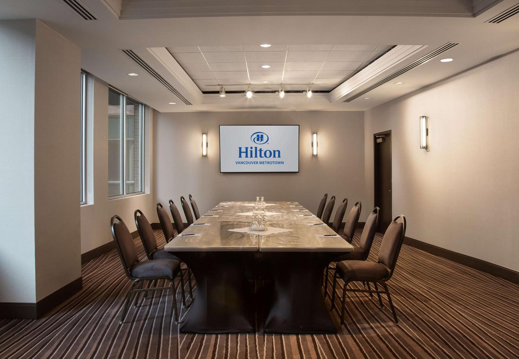 בורנבי Hilton Vancouver Metrotown מראה חיצוני תמונה