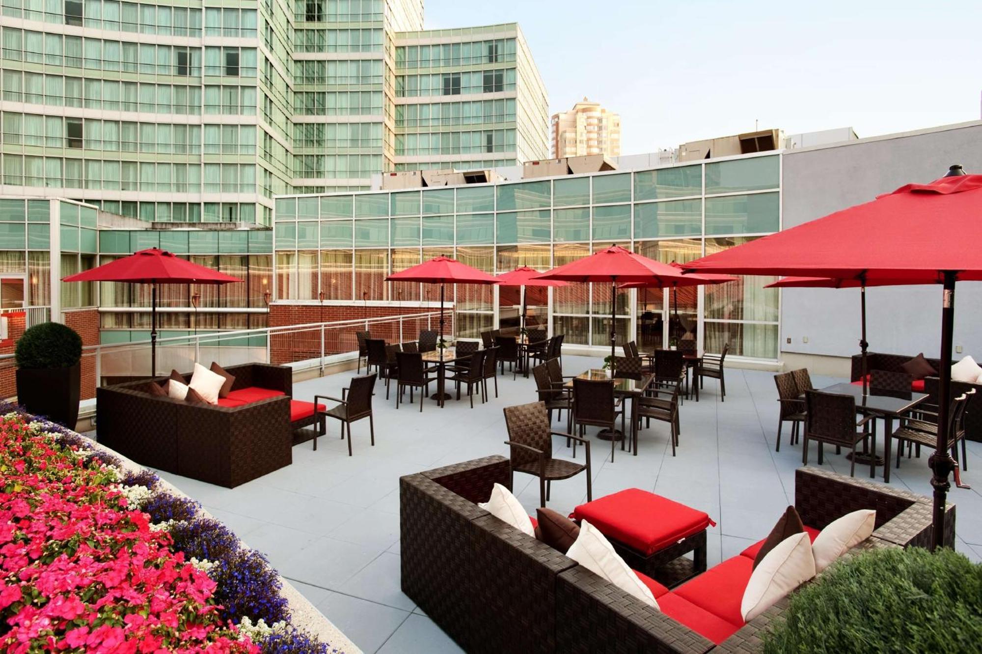 בורנבי Hilton Vancouver Metrotown מראה חיצוני תמונה