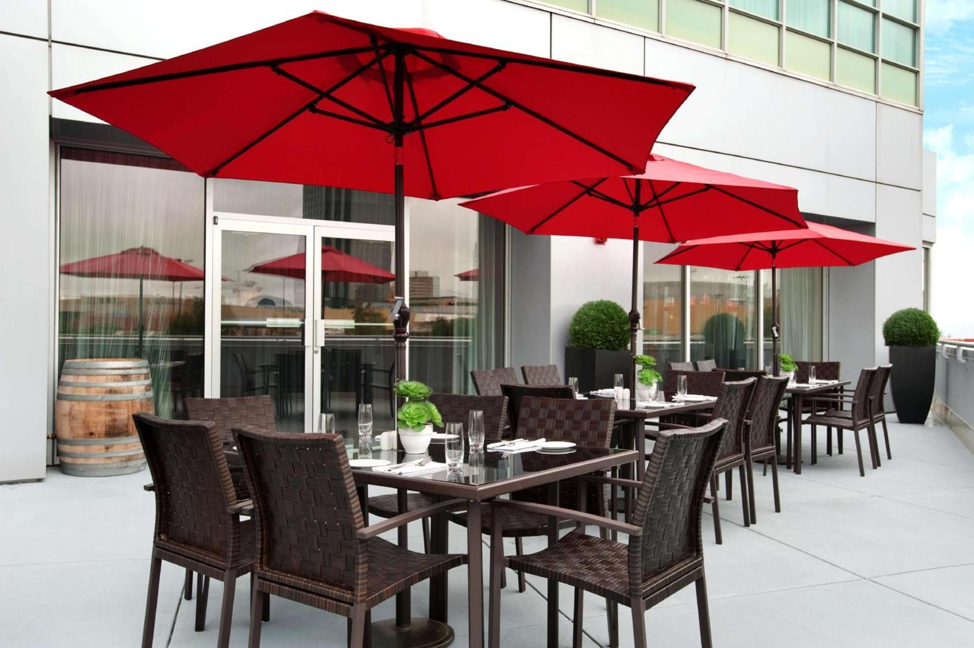 בורנבי Hilton Vancouver Metrotown מראה חיצוני תמונה