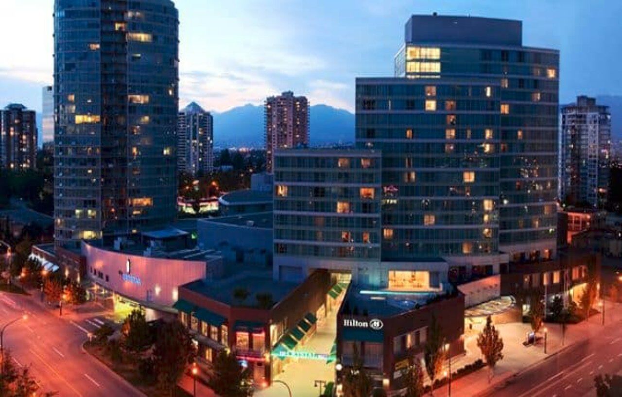 בורנבי Hilton Vancouver Metrotown מראה חיצוני תמונה